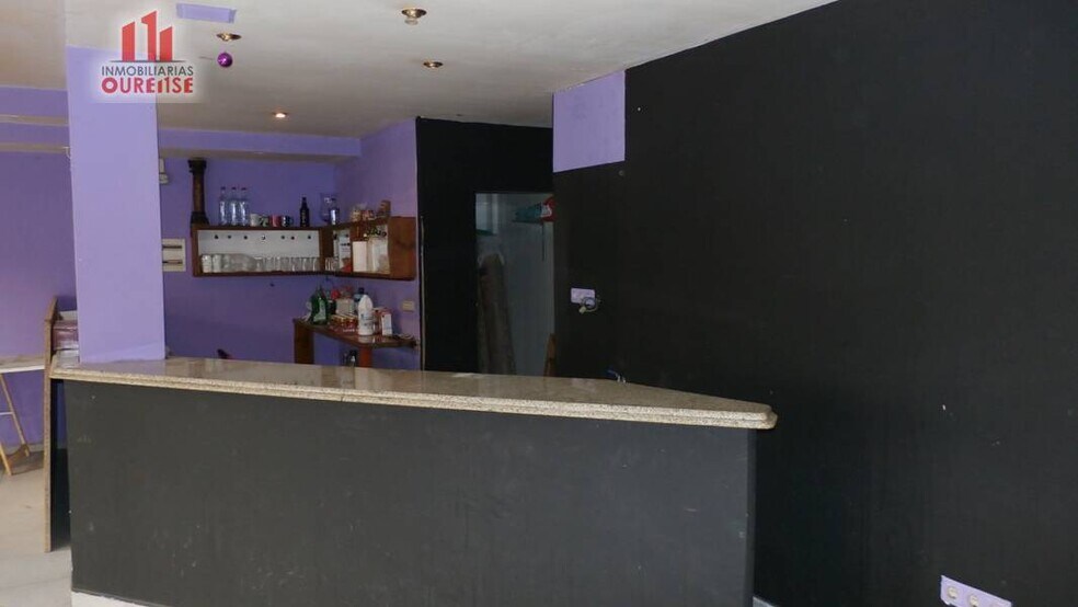 Retail in Ourense, Orense for lease - Building Photo - Image 2 of 12
