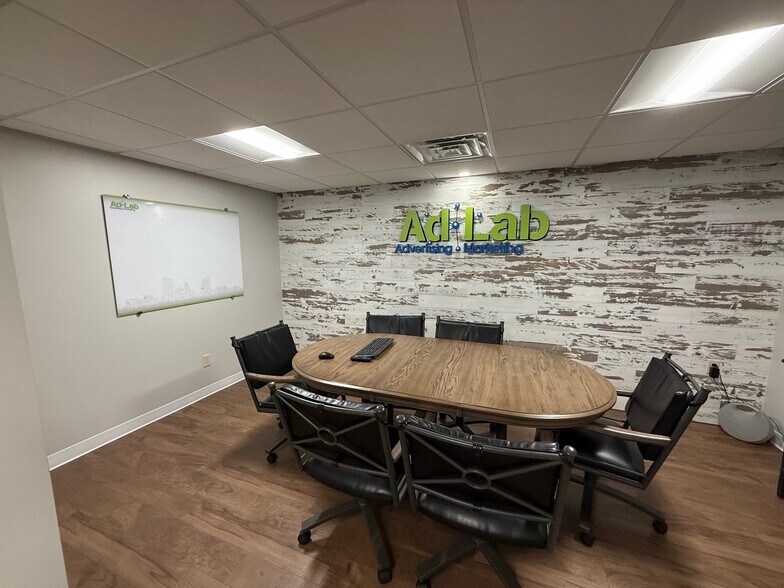 6110 Constitution Dr, Fort Wayne, IN for lease - Interior Photo - Image 3 of 8