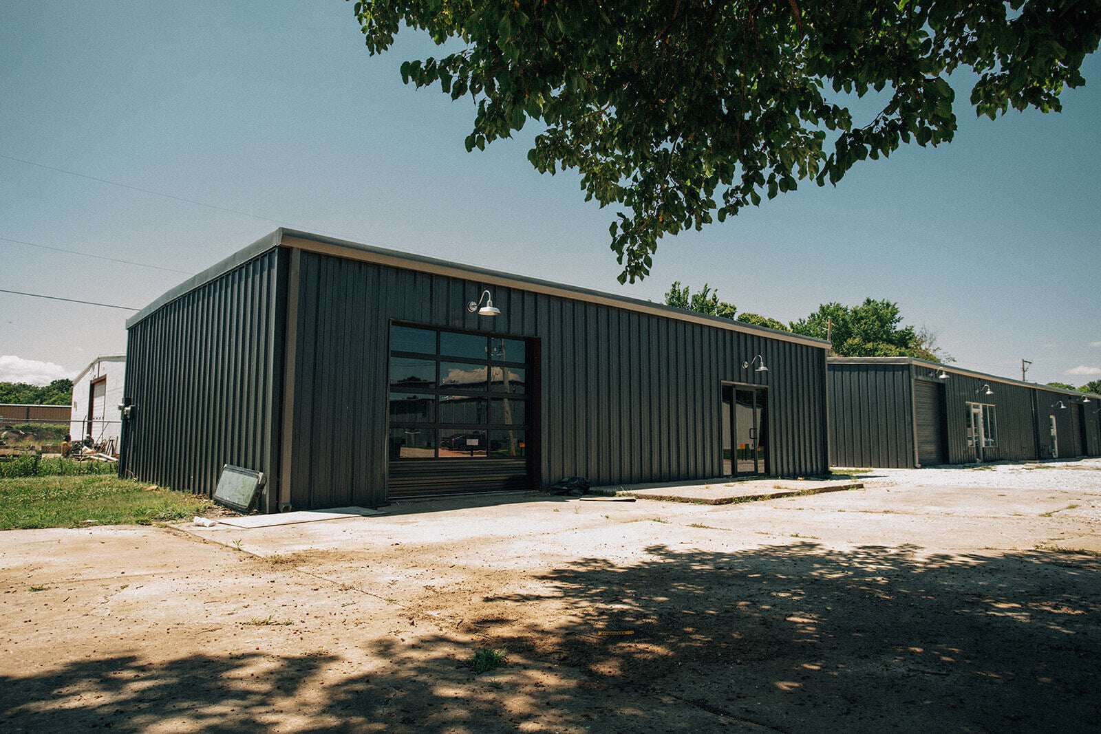 519 W Poplar St, Fayetteville, AR for lease Interior Photo- Image 1 of 3