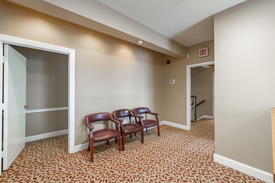 223-225 N Washington St, Alexandria, VA for lease - Floor Plan - Image 3 of 43