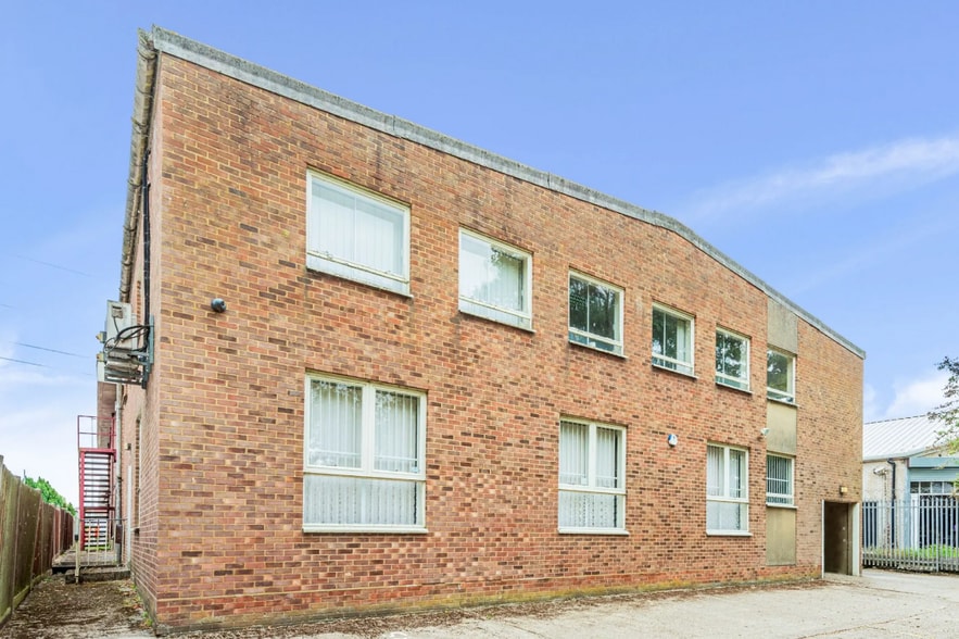 2 Eskdale Rd, Uxbridge, UB8 2RT Office for Lease