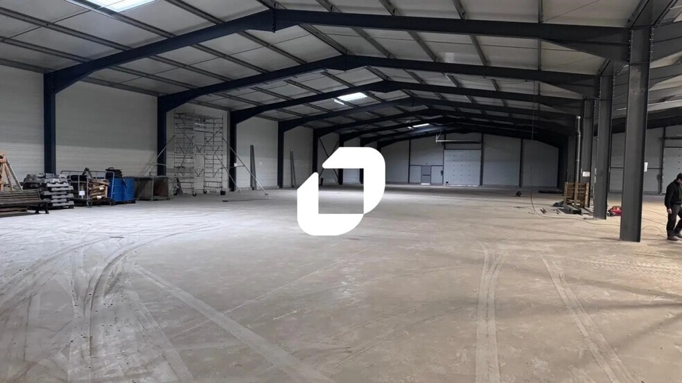 15 Rue Saint Exupéry, Haguenau for lease - Interior Photo - Image 3 of 15