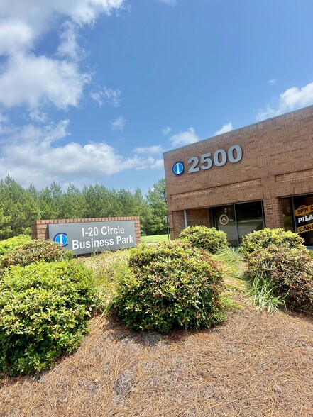 2500 Park Central Blvd, Decatur, GA for lease - Building Photo - Image 3 of 11