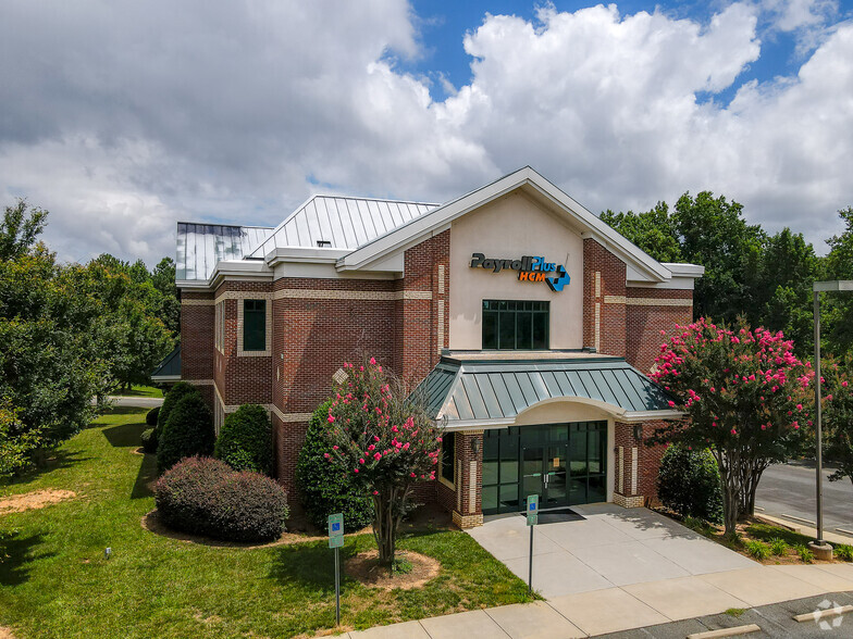 19300 Statesville Rd, Cornelius, NC for lease - Primary Photo - Image 1 of 1