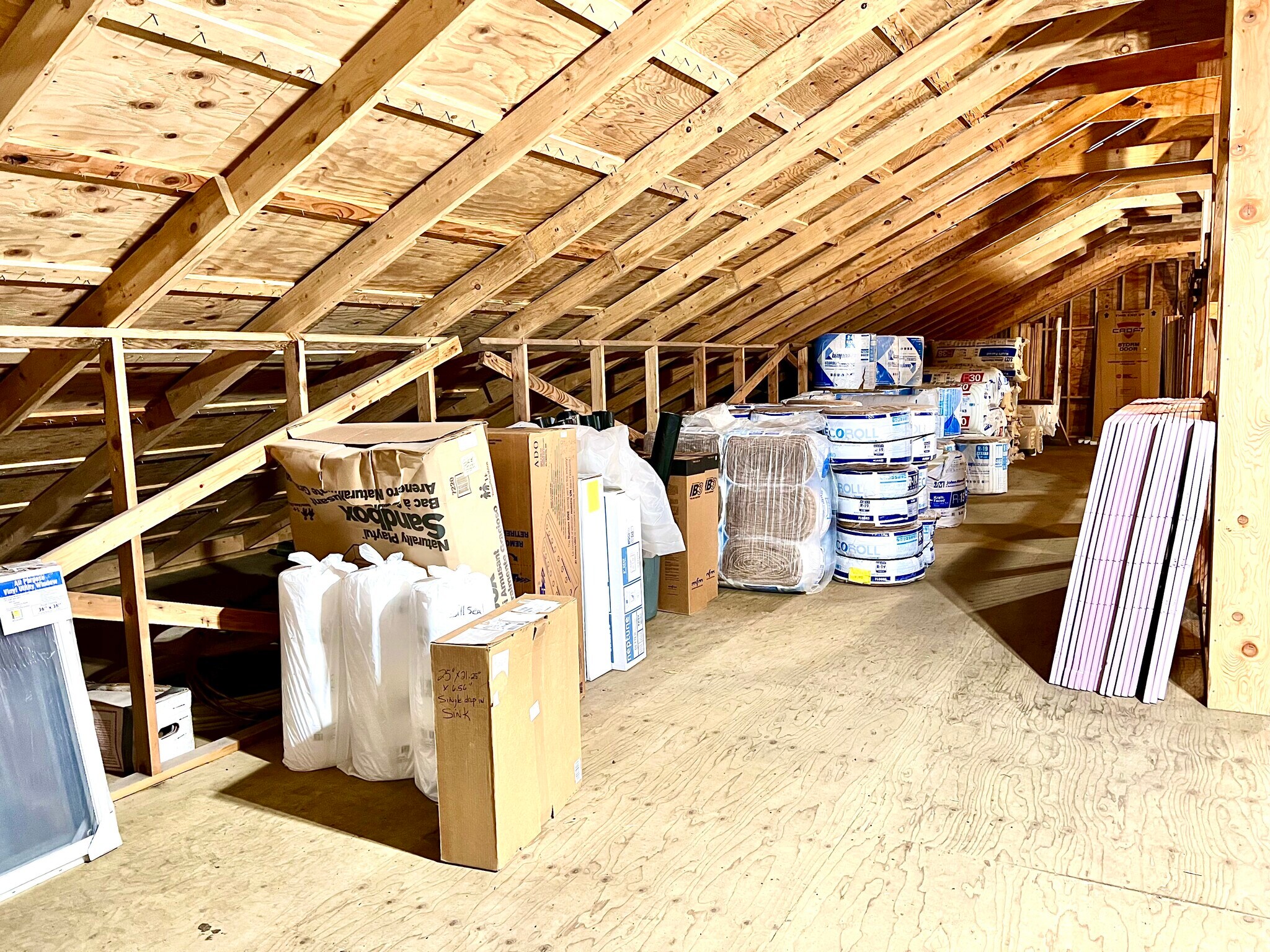 131 Mallott Ave, Yakutat, AK 99689 Yakutat Hardware for Sale