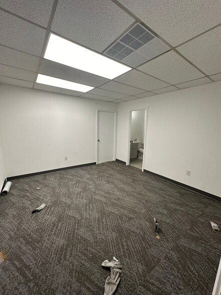 452 Hyatt St, Gaffney, SC for lease - Interior Photo - Image 3 of 21