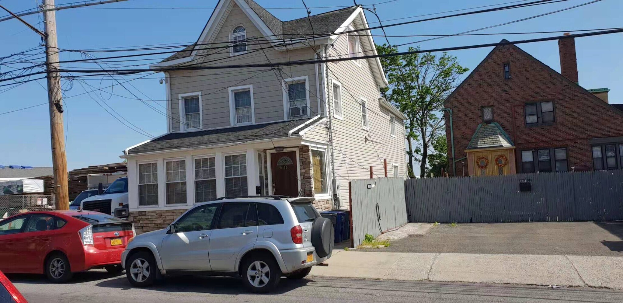 11004 15th Ave, College Point, NY for sale Primary Photo- Image 1 of 1