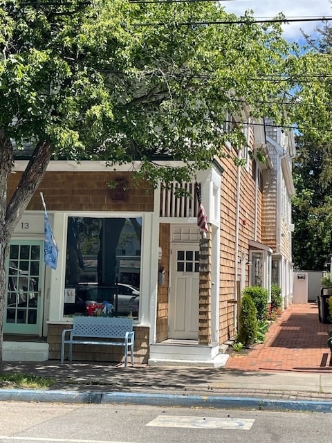 15 Bellport Ln, Bellport Village, NY for sale Building Photo- Image 1 of 10