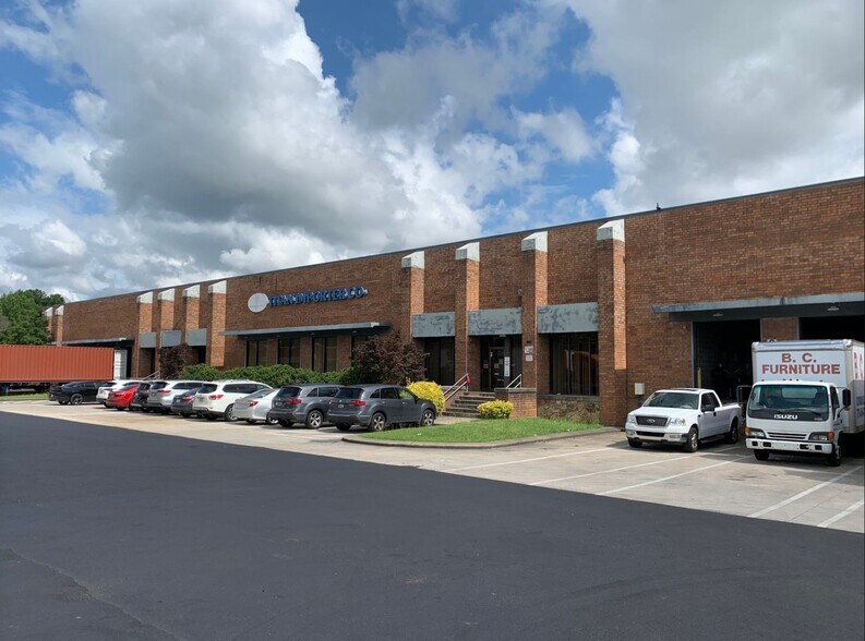 6045 Boat Rock Blvd SW, Atlanta, GA for lease - Building Photo - Image 1 of 10