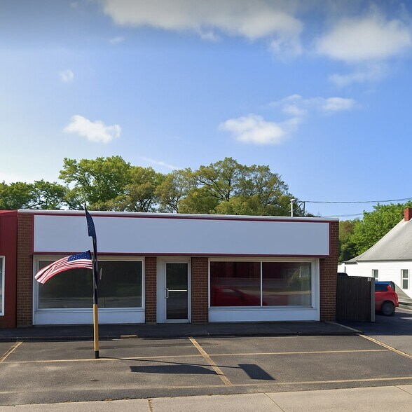 2040 Jericho Tpke, East Northport, NY for sale - Building Photo - Image 1 of 1