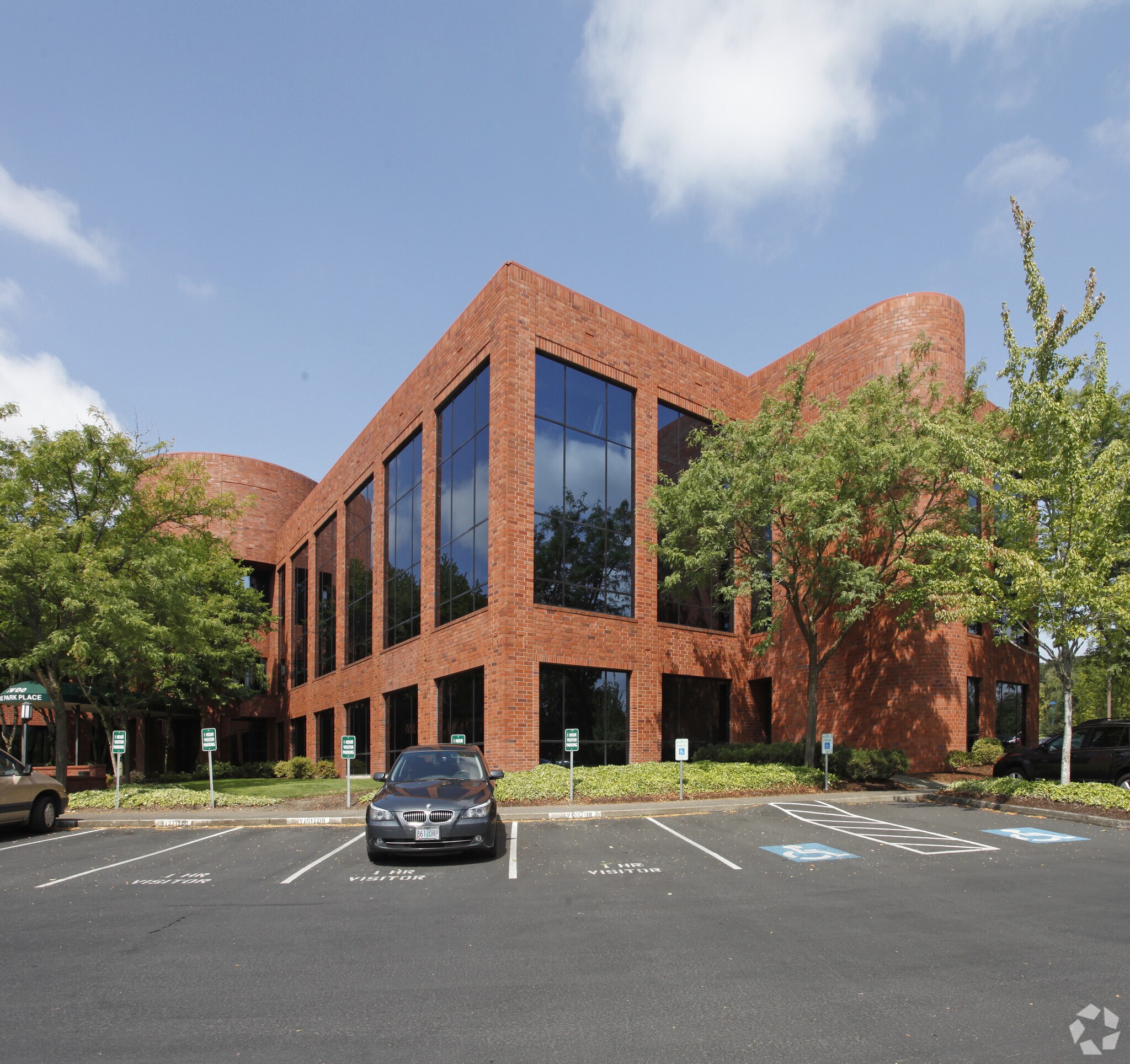 7600 NE 41st St, Vancouver, WA for sale Primary Photo- Image 1 of 7