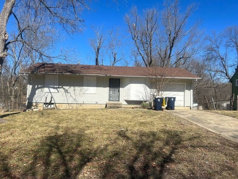 7604 E 51st Ter, Kansas City, MO for sale - Primary Photo - Image 1 of 1