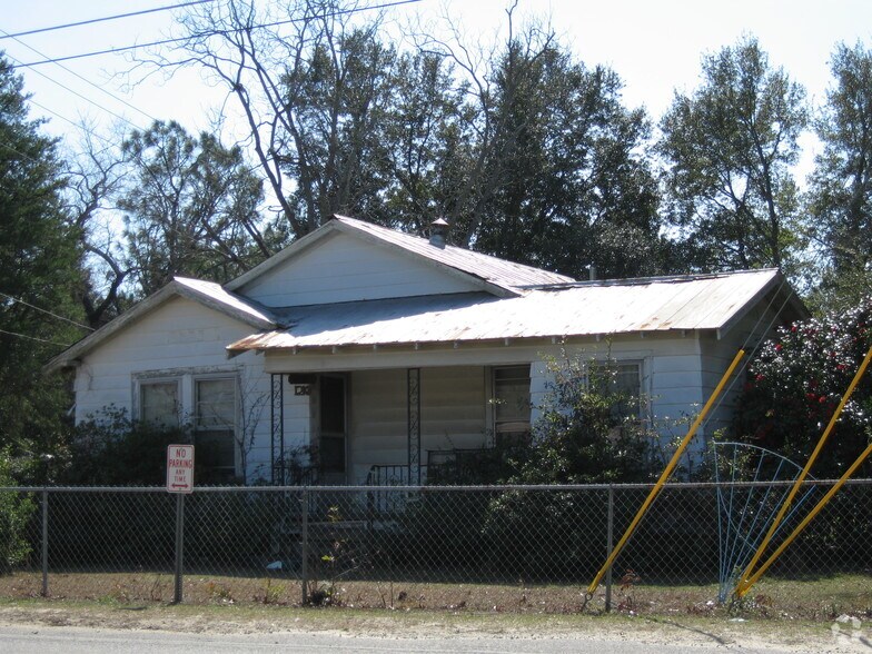 1210 Mack St, Gaston, SC 29053