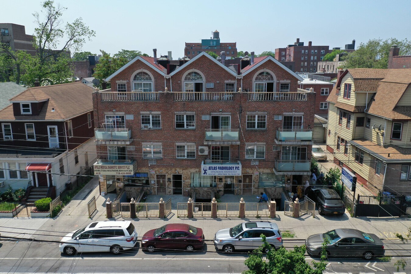 4036 74th St, Elmhurst, NY 11373