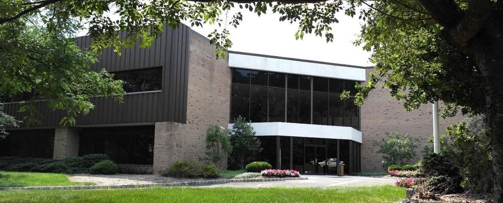 40 Technology Dr, Warren, NJ for lease - Building Photo - Image 1 of 1