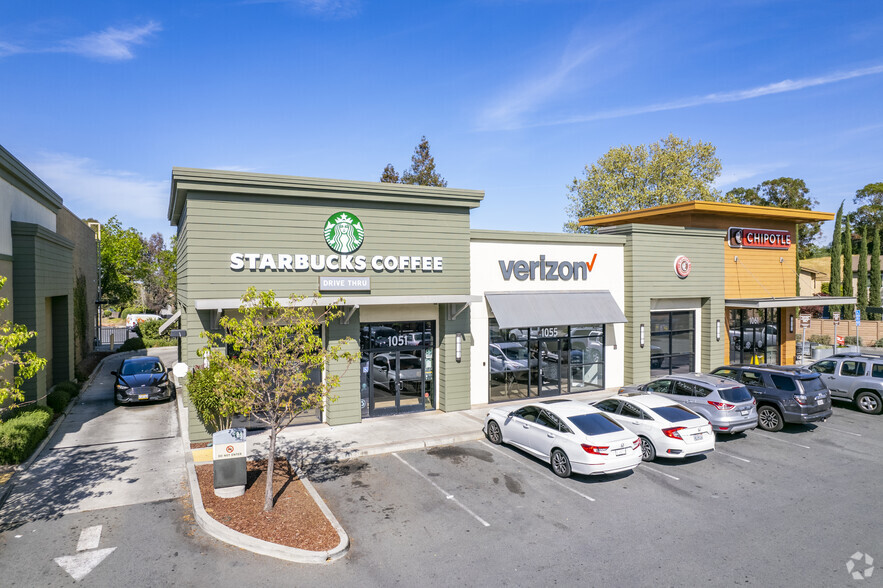 1051-1065 Arnold Dr, Martinez, CA for lease - Primary Photo - Image 1 of 4