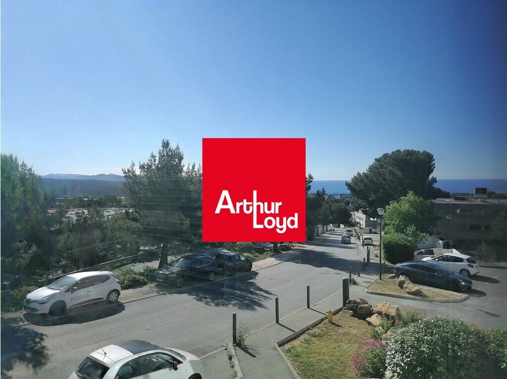 Vente Bureaux 281 m² - Photo 1