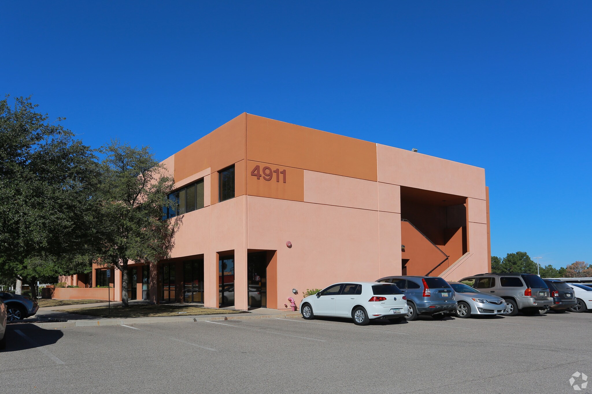 4905-4911 E Broadway Blvd, Tucson, AZ for sale Primary Photo- Image 1 of 1