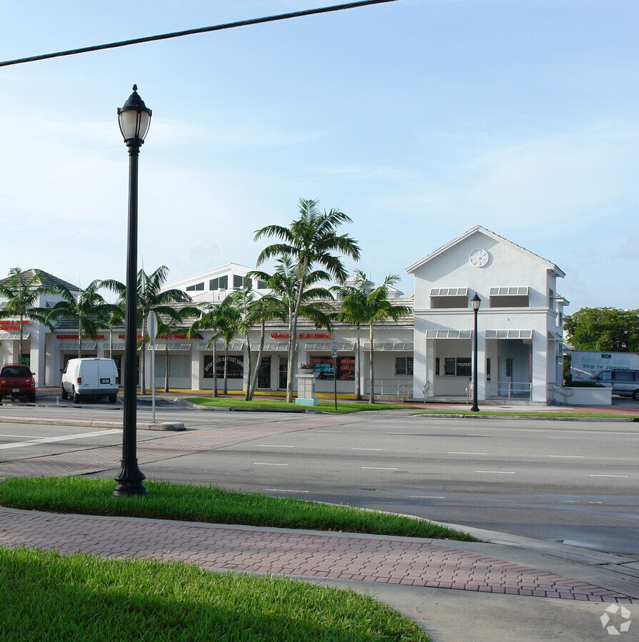 6772 Sunset Strip, Sunrise, FL 33313 - Property Record | LoopNet.com