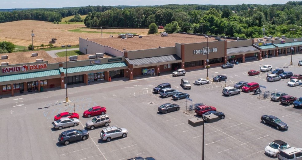 1051 Village Hwy, Rustburg, VA for sale - Building Photo - Image 1 of 1