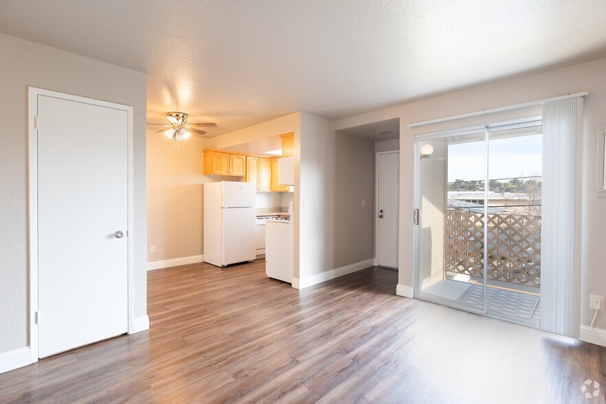 277 Junction Ave, Livermore, CA for sale - Interior Photo - Image 3 of 46