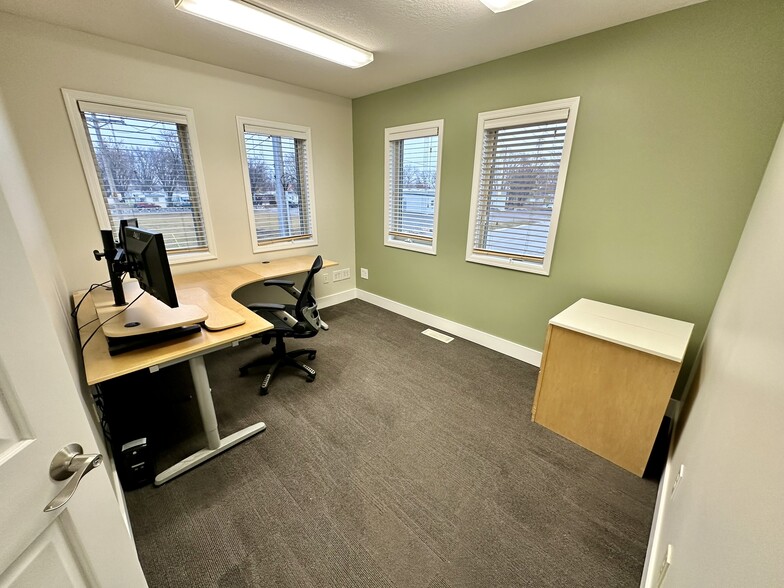 2994 Rice St, Little Canada, MN for lease - Interior Photo - Image 3 of 8