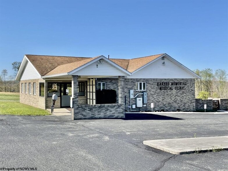 10 Memorial Dr, Bruceton Mills, WV for sale - Primary Photo - Image 1 of 1