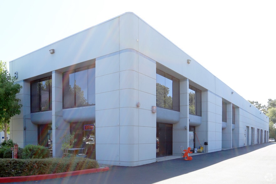 8 Digital Dr, Novato, CA for lease - Primary Photo - Image 1 of 5
