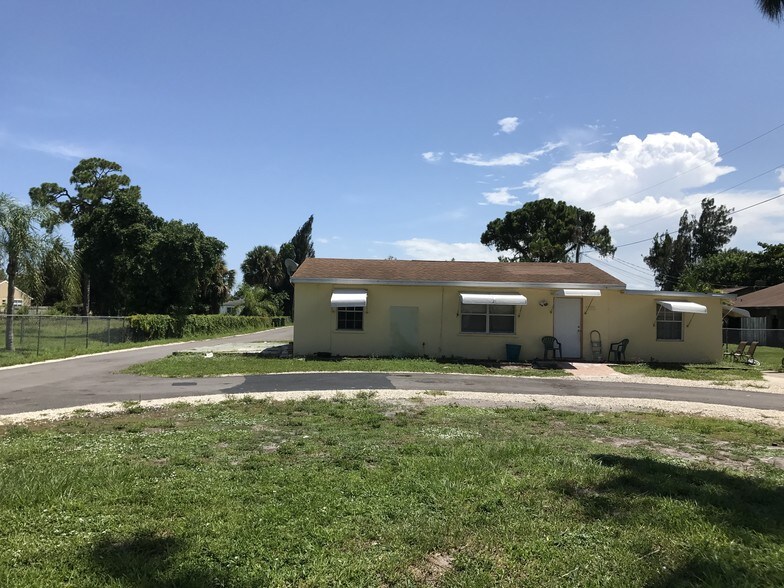 3874 7th Ave N, Lake Worth, FL for sale - Building Photo - Image 1 of 1