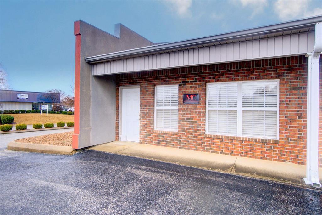 94 N Northstar Dr, Jackson, TN 38305