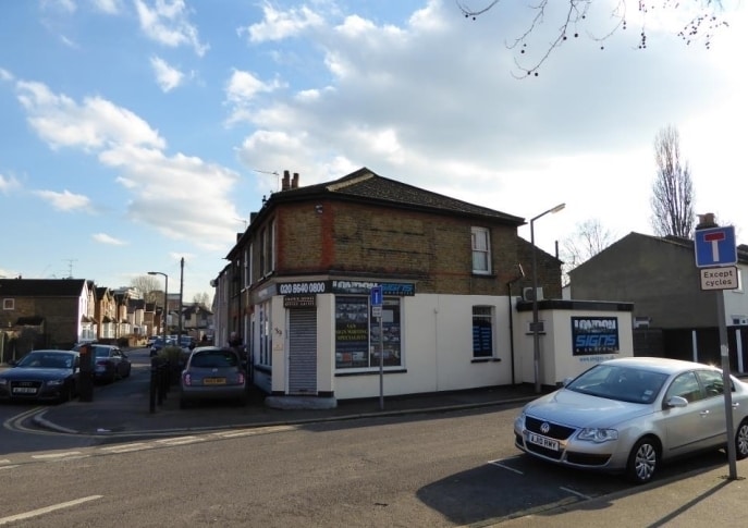 39 Crown Rd, Sutton for lease - Building Photo - Image 2 of 2