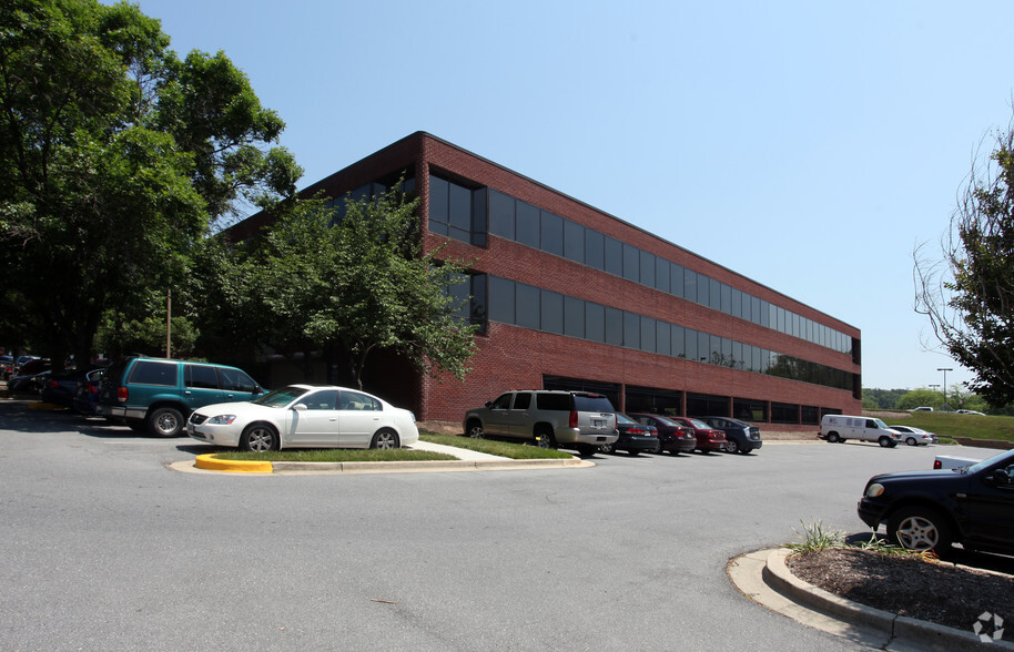 8181 Professional Pl, Landover, MD for lease - Building Photo - Image 3 of 9