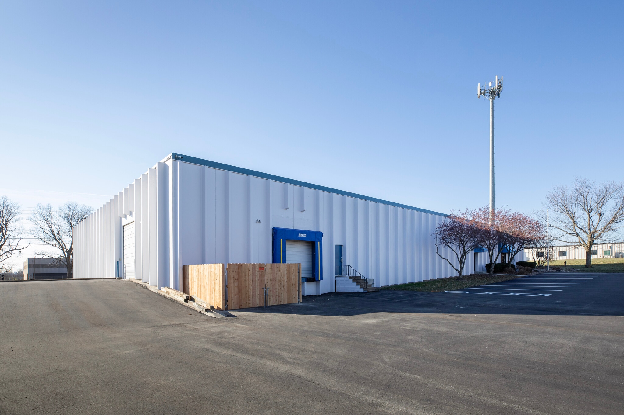 4011 E 138th St, Grandview, MO for lease Interior Photo- Image 1 of 3