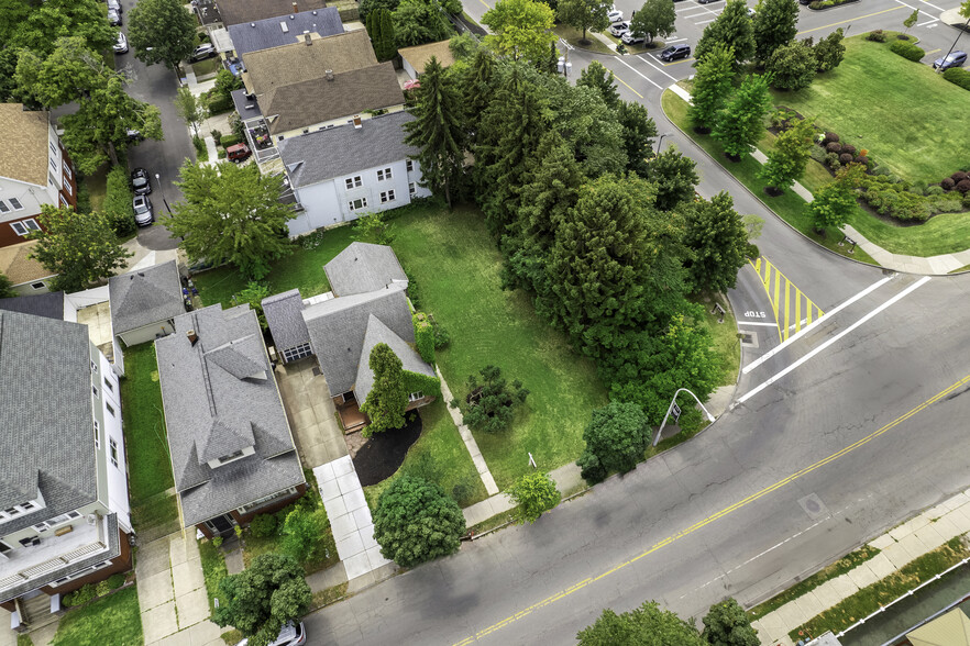 635 Amherst St, Buffalo, NY for sale - Primary Photo - Image 1 of 42