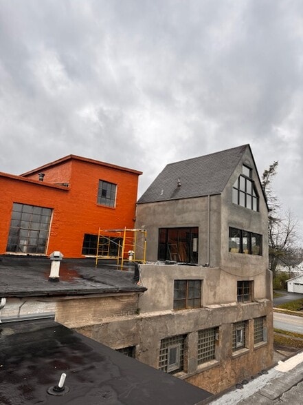 1032-1038 12th Ave, Grafton, WI for lease - Building Photo - Image 2 of 42