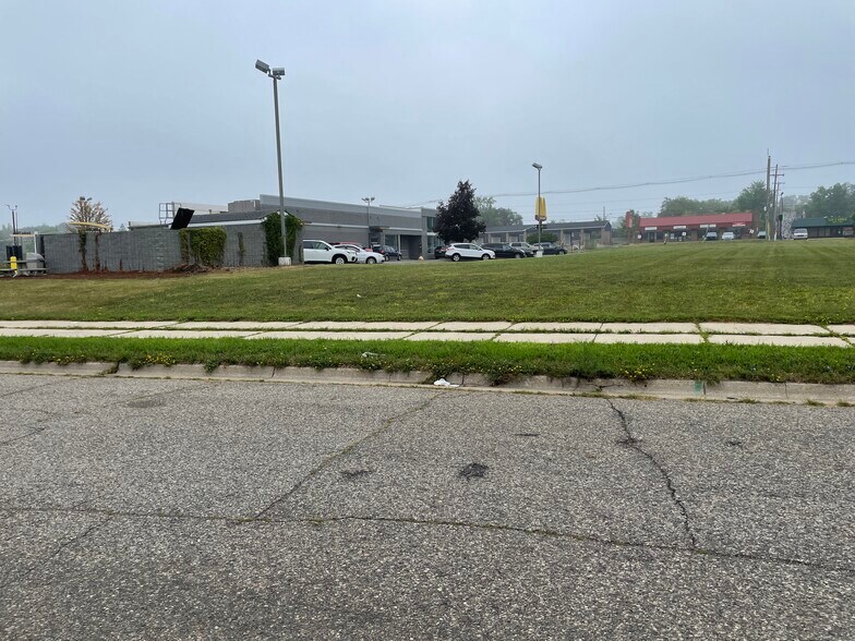 E Jolly, Lansing, MI for sale - Primary Photo - Image 1 of 1
