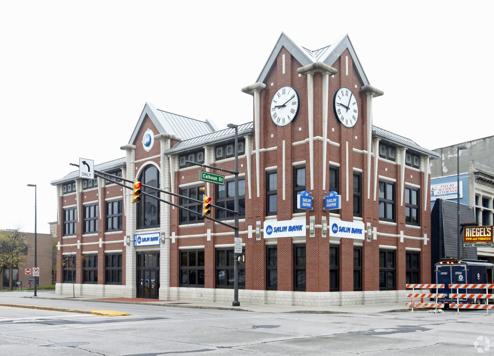 110 W Main St, Fort Wayne, IN for sale Primary Photo- Image 1 of 1
