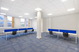 Hanover Walk, Leeds for lease Interior Photo- Image 2 of 4