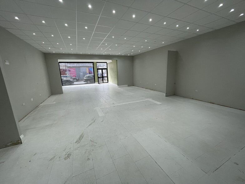 3A High St, Camberley for lease - Interior Photo - Image 2 of 2