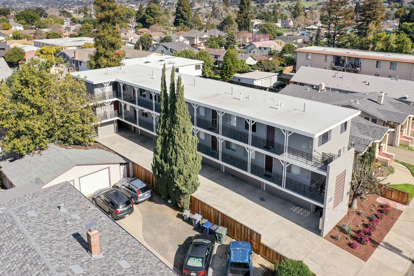 98 Dutton Ave, San Leandro, CA 94577