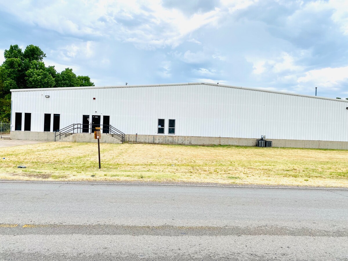 6200 Melrose Ln, Oklahoma City, OK 73127 - Industrial for Lease | LoopNet