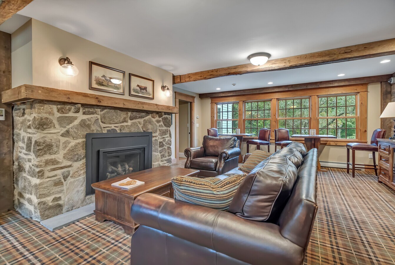 441 Coldbrook Rd, Wilmington, VT 05363