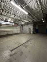 9238-9244 S Stony Island Ave, Chicago, IL for lease Interior Photo- Image 2 of 4