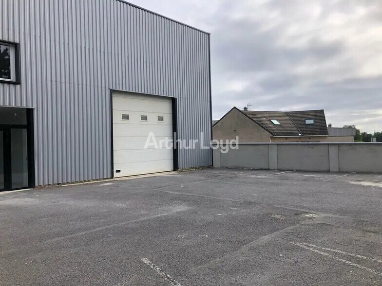 Office in Reims for lease - Building Photo - Image 3 of 16