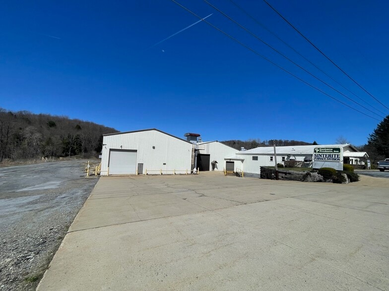 310 State St, Saint Marys, PA for lease - Building Photo - Image 2 of 9