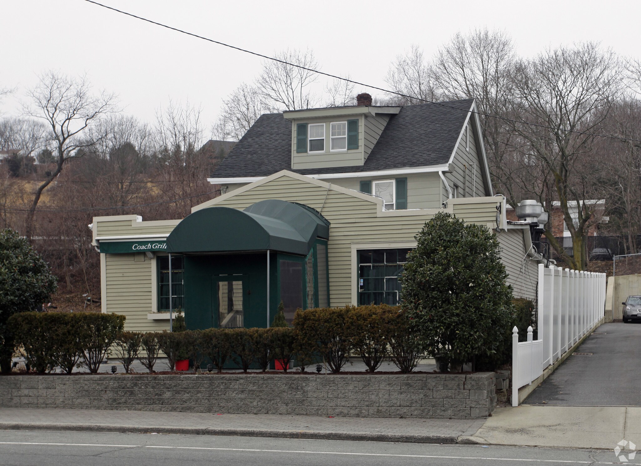 22 Pine Hollow Rd, Oyster Bay, NY 11771 W.H.