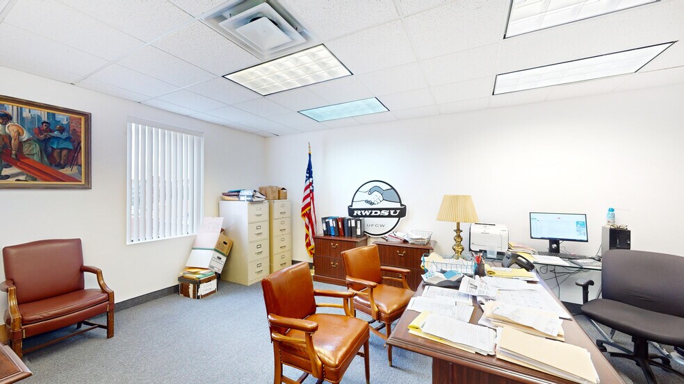 31-21 31st St, Long Island City, NY for lease - Interior Photo - Image 1 of 19