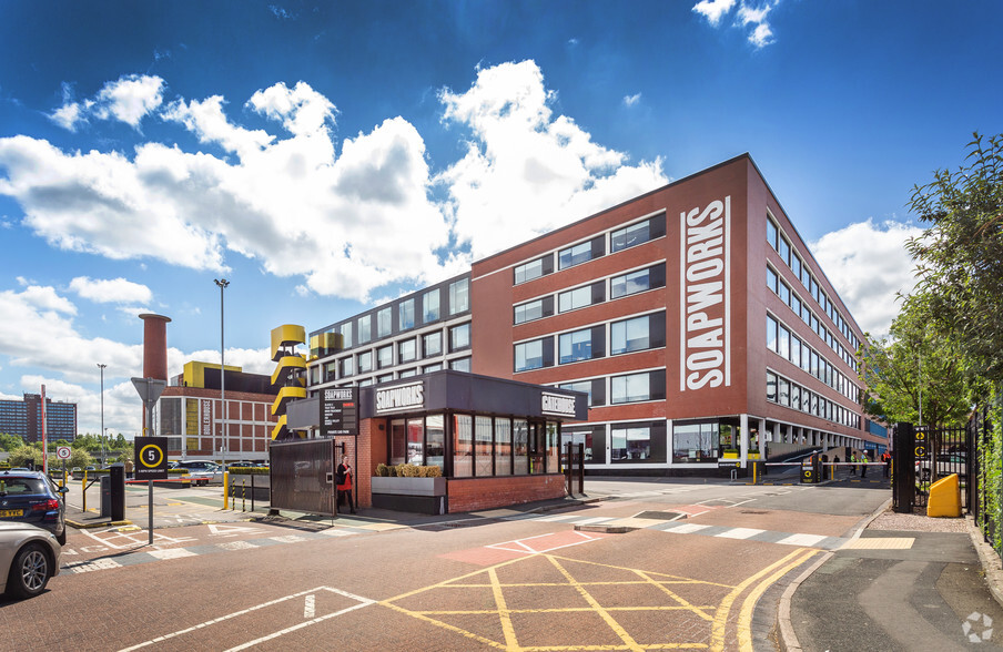 Colgate Ln, Salford for lease - Primary Photo - Image 1 of 2