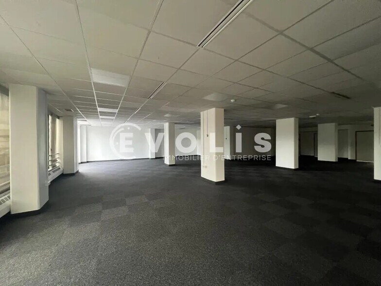 Office in Rosny-sous-Bois for lease - Interior Photo - Image 2 of 12