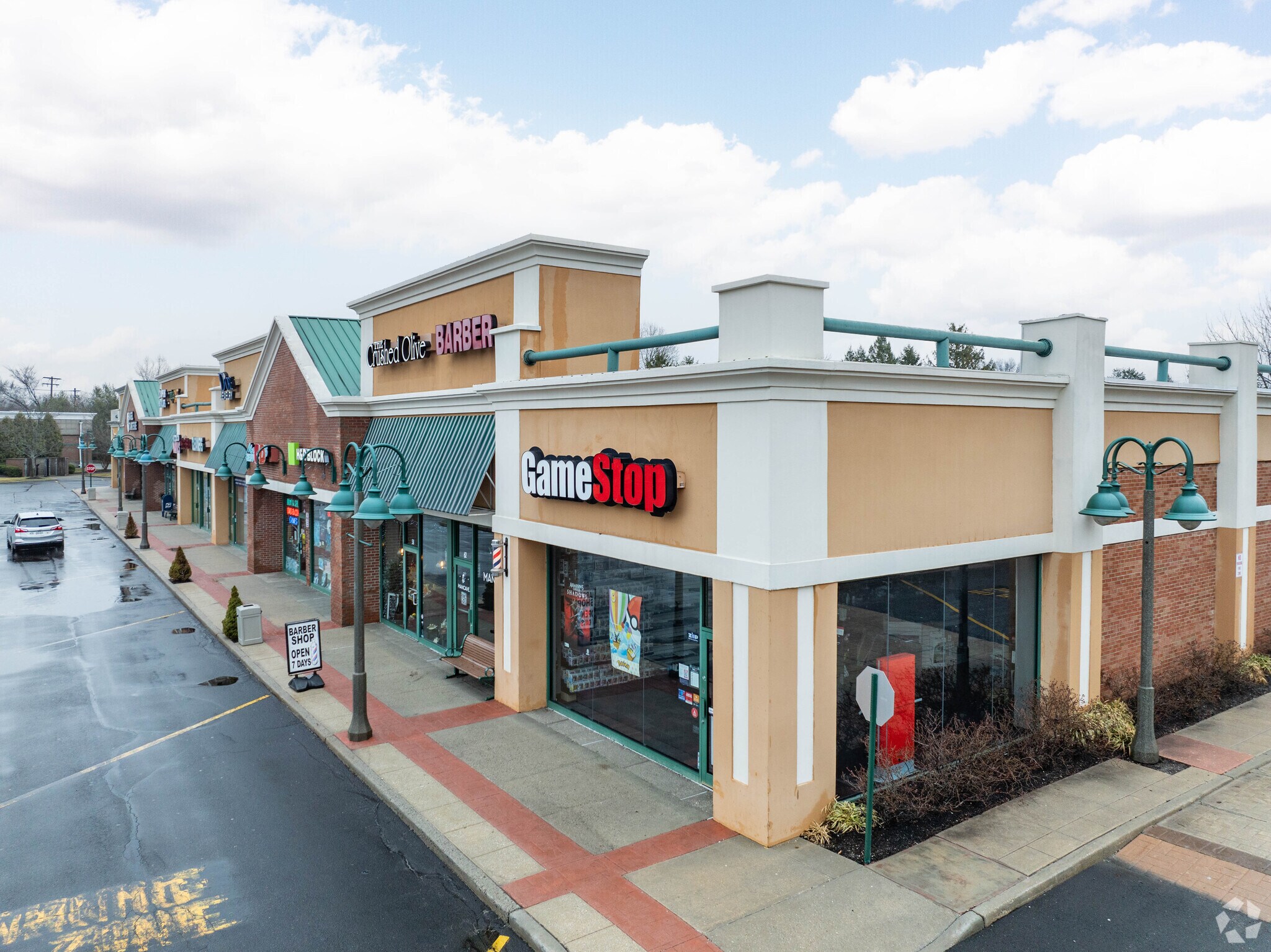 10-70 Jericho Tpke, Commack, NY for sale Primary Photo- Image 1 of 1